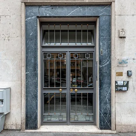 St. Peter's Refuge 2 * רומא